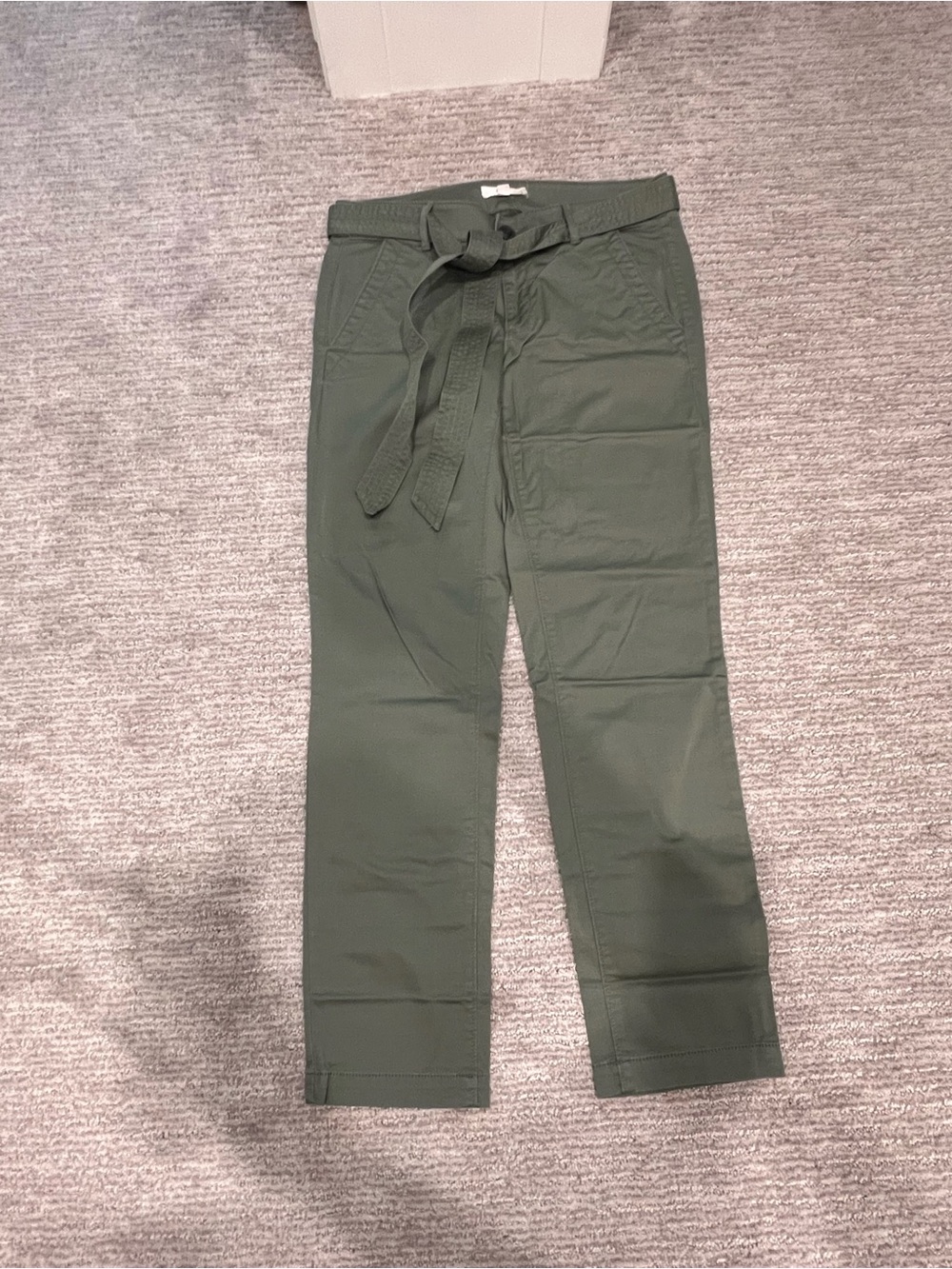 Loft Tie Pant, size 2, good condition